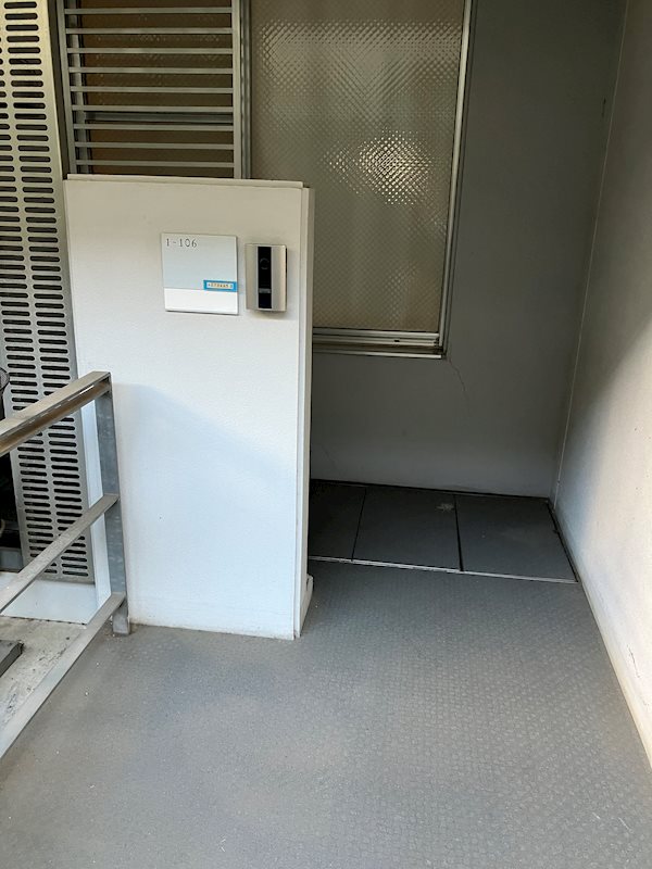 赤羽台家族寮（ヌーヴェル赤羽台） 玄関