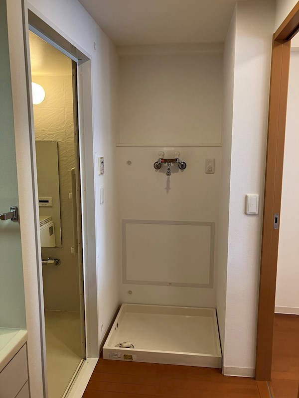 綾瀬家族寮（パークタウン東綾瀬） 洗濯機置き場