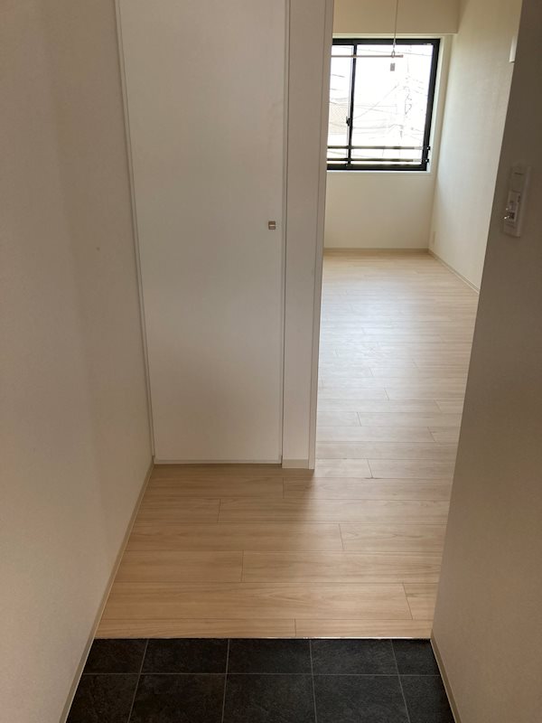 鷺ノ宮独身寮（フォレスタ鷺ノ宮） 玄関