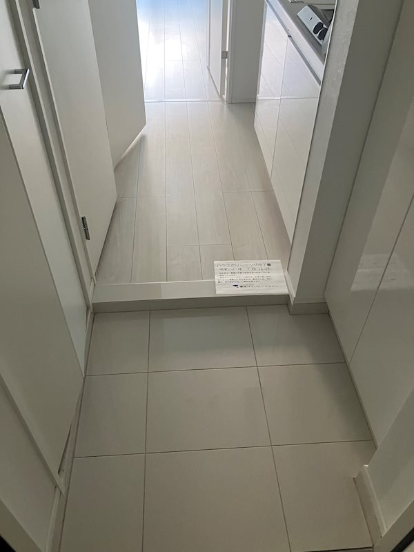 登戸独身寮（RELIA登戸EASTSIDE） 玄関