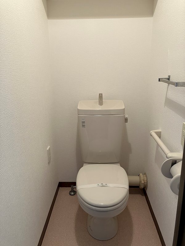 川口飯塚二丁目家族寮（コンフォール川口飯塚） トイレ