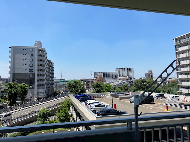南浦和家族寮（コンフォール南浦和） 駐車場
