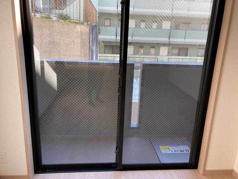 東武練馬独身寮（ルーブル東武練馬弐番館） ベランダ